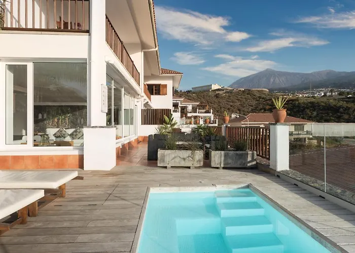 Superior A: Private Pool & Concierge