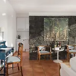 Superior A: Private Pool & Concierge Appartement *