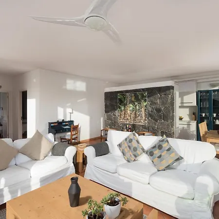 Superior A: Private Pool & Concierge Apartment