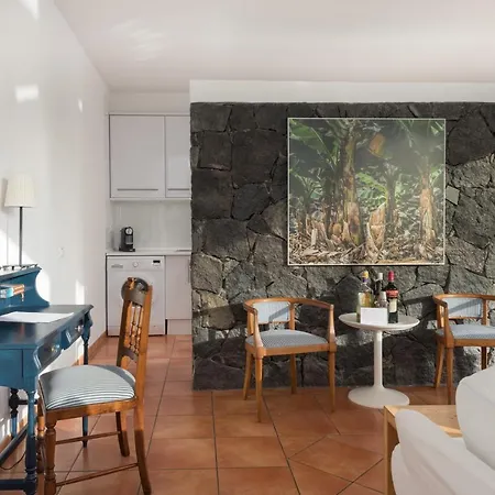 Superior A: Private Pool & Concierge Apartment *