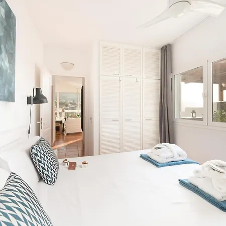 Superior A: Private Pool & Concierge Apartment *