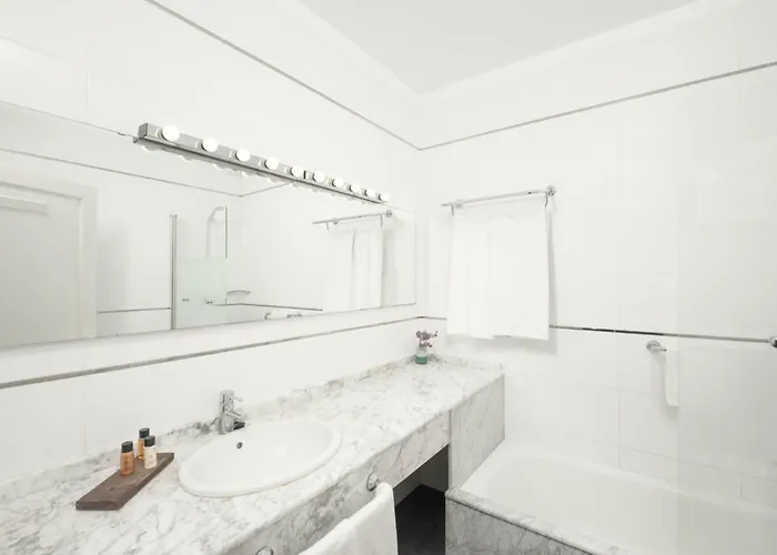 Superior A: Private Pool & Concierge *