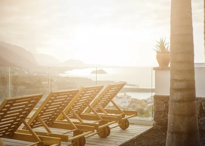 Superior A: Private Pool & Concierge Appartement