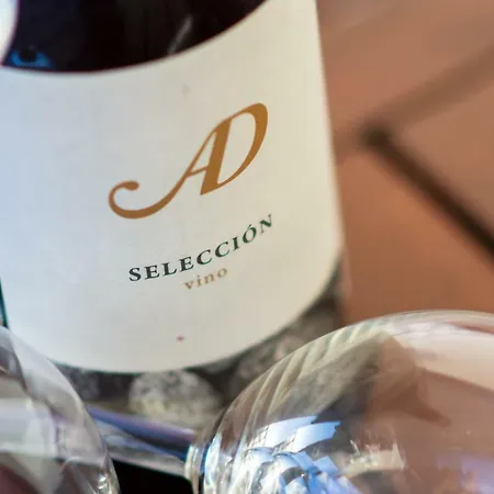 Superior A: Private Pool & Concierge Appartement