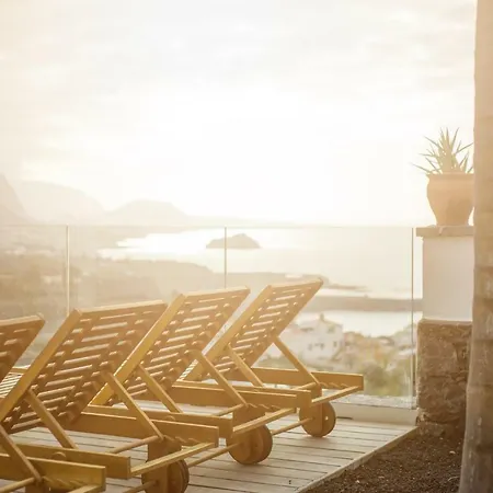 Superior A: Private Pool & Concierge Appartement